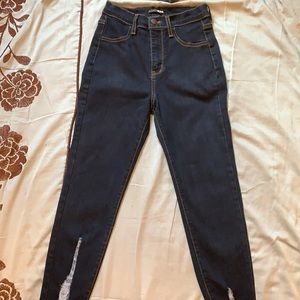 Fashion Nova Ella Skinny Jeans Dark wash✨